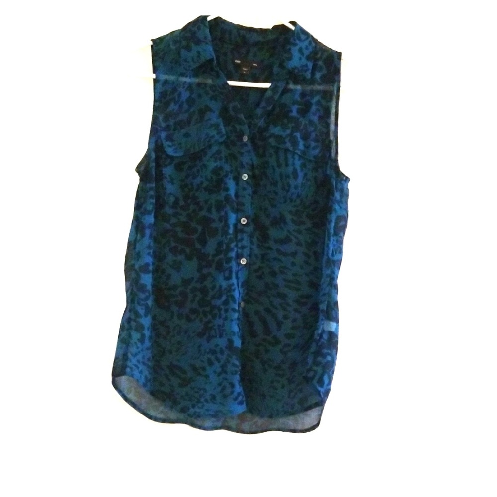 GAP blue animal print sleeveless blouse